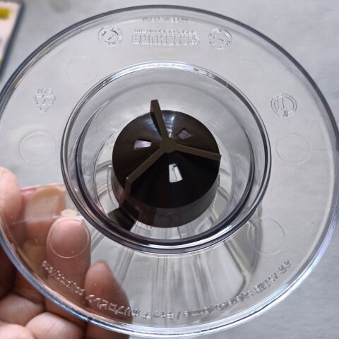 bi261003-002.jpg
